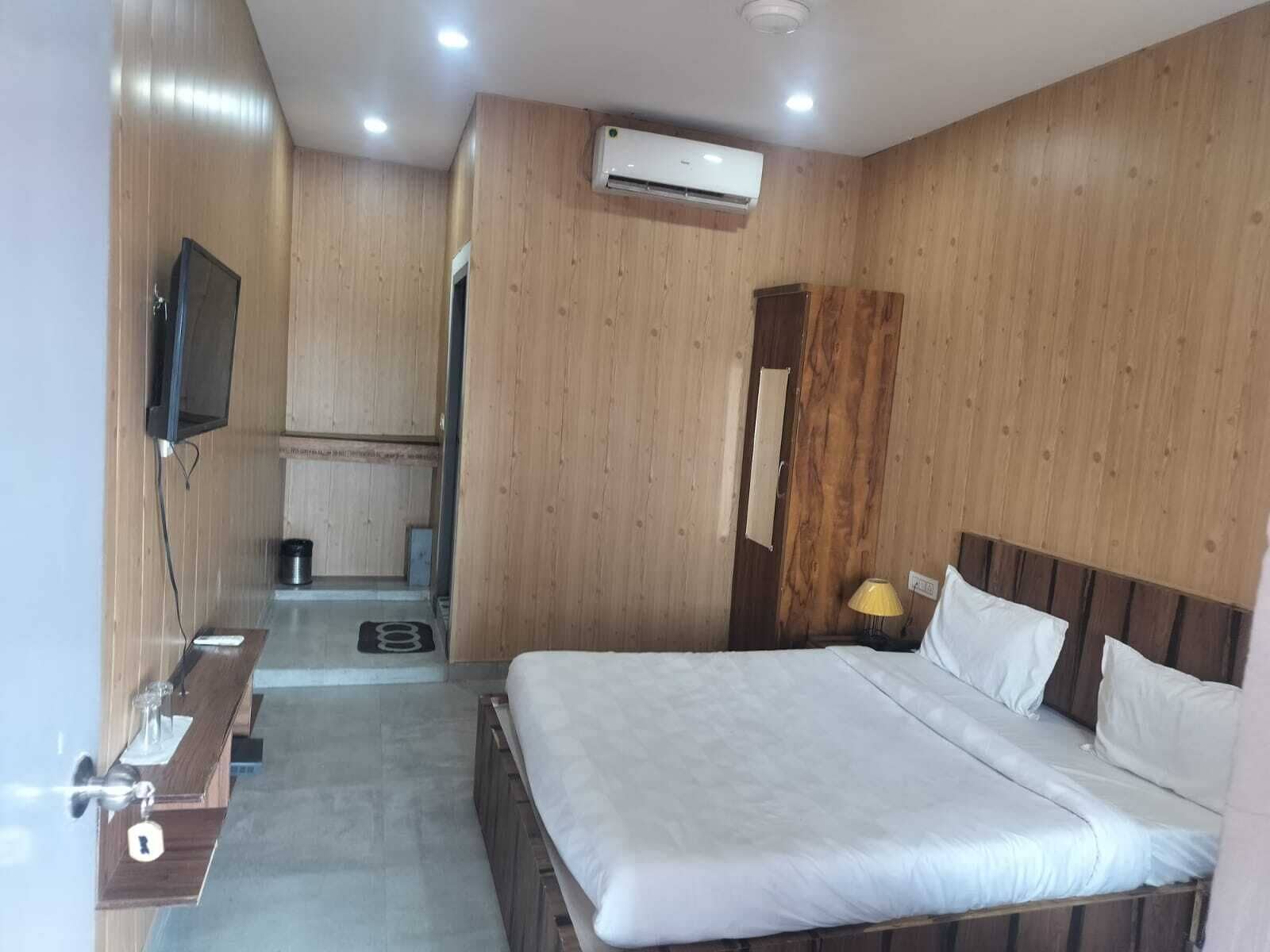 클래식 더블룸 | 고급 침구, 무료 WiFi, 침대 시트