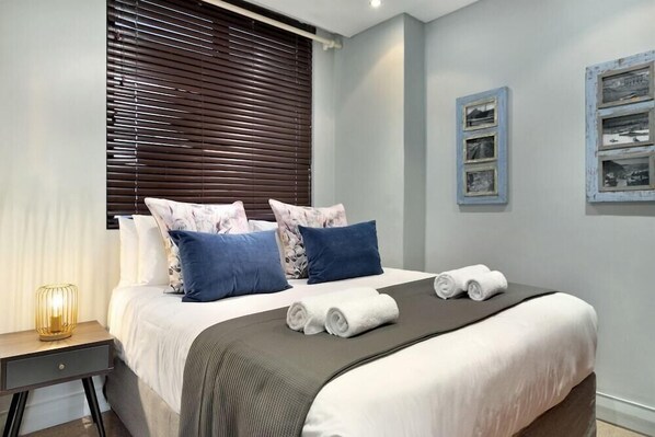 Room - Eden on the Bay Self Catering Accommodation (Cape Town)