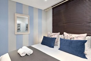 Room - Eden on the Bay Self Catering Accommodation (Cape Town)