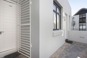 Exterior detail - Eden on the Bay Self Catering Accommodation (Cape Town)