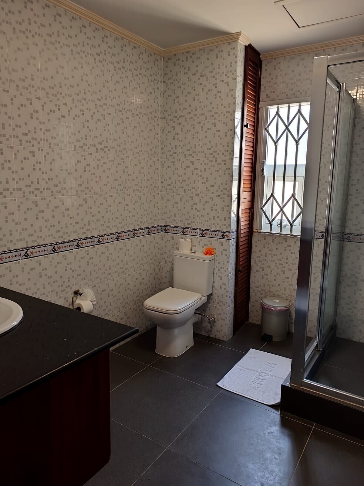 Apartment, Balcony, City View | Bathroom | Shower, towels, toilet paper