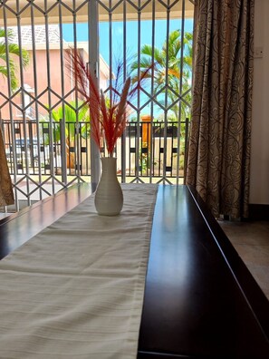 Apartment, Balcony, City View | Interior