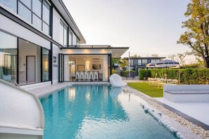 Pool - Snap Stay Private Pool Villa Pattaya (Bang Lamung)