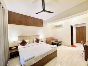 Habitación doble | Escritorio, insonorización y wifi gratis