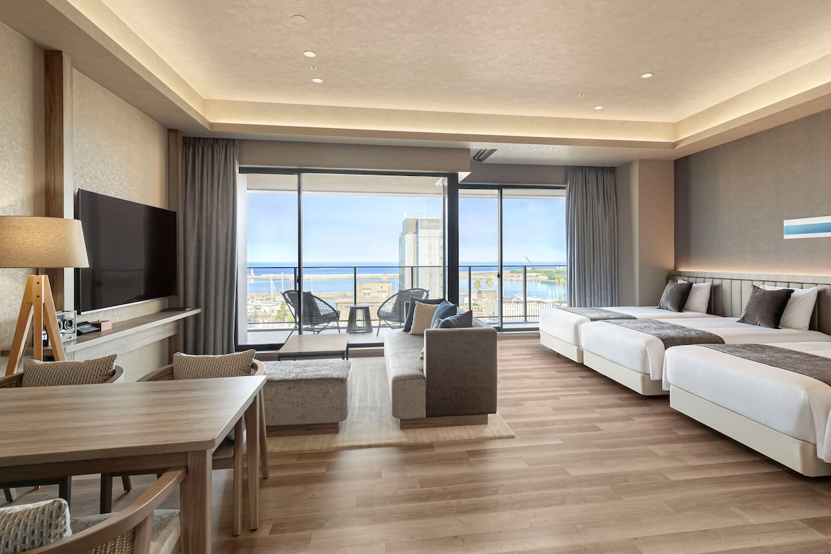 Deluxe Forth - Up to 4 guests - Non-Smoking | Desk, WiFi (free), bed sheets