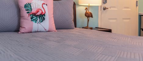 Iron/ironing board, internet, bed sheets
