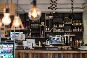 Bar (en la propiedad)
