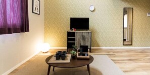 Interior - Trip Pod Chiyo A (Fukuoka)