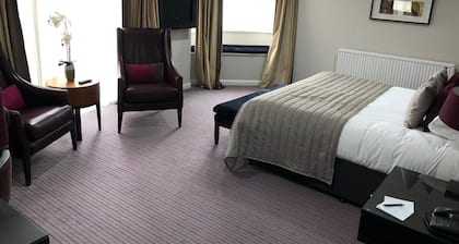 Staverton Park Hotel and Golf Club