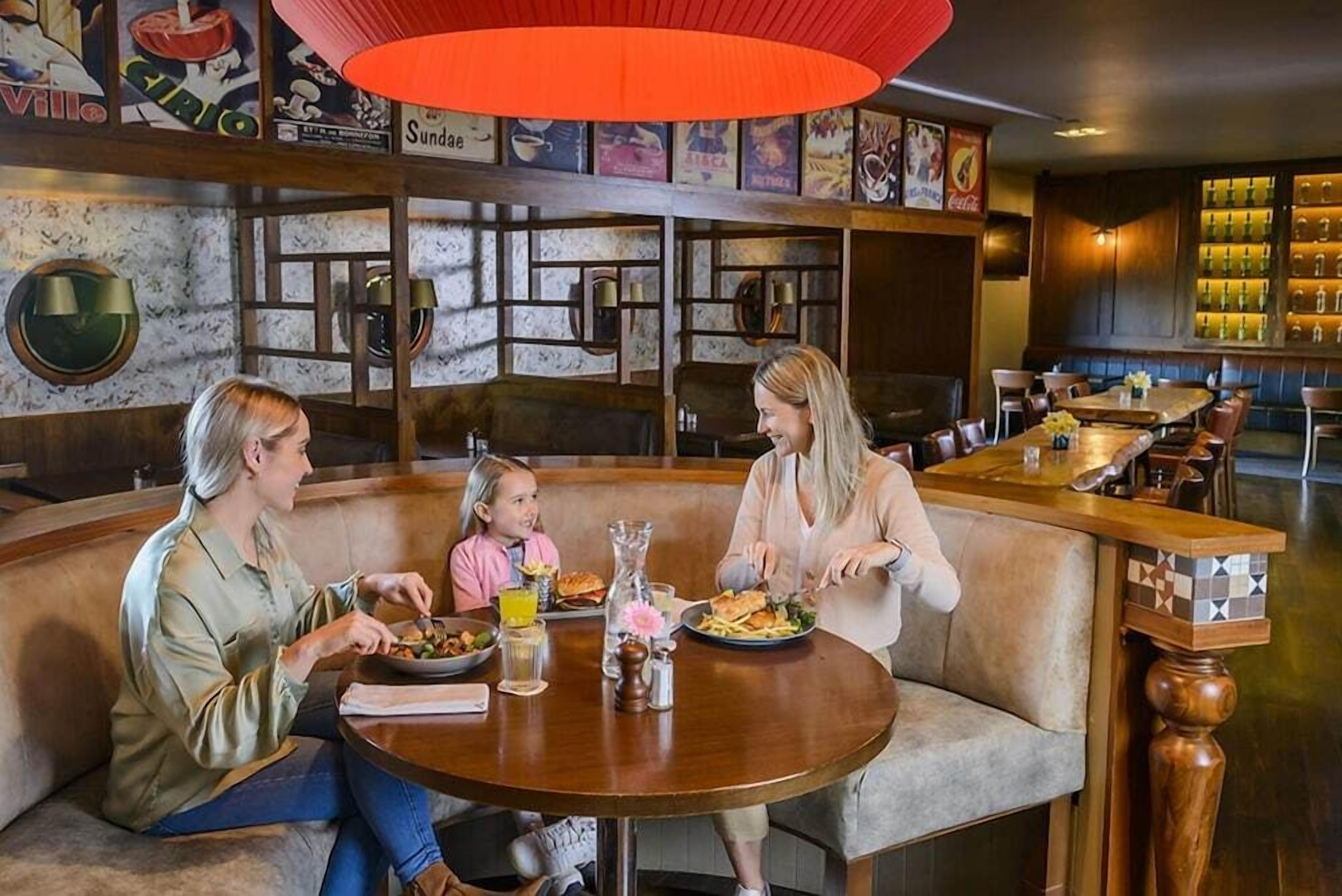 تناول الطعام