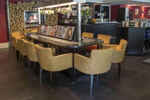 Bar (en el alojamiento)