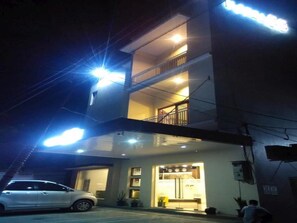 Exterior - Hotel 88 Parepare (Parepare)