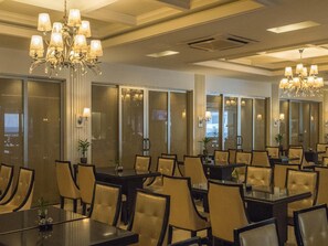 Dining - Hotel Gajahmada Pontianak (Pontianak)