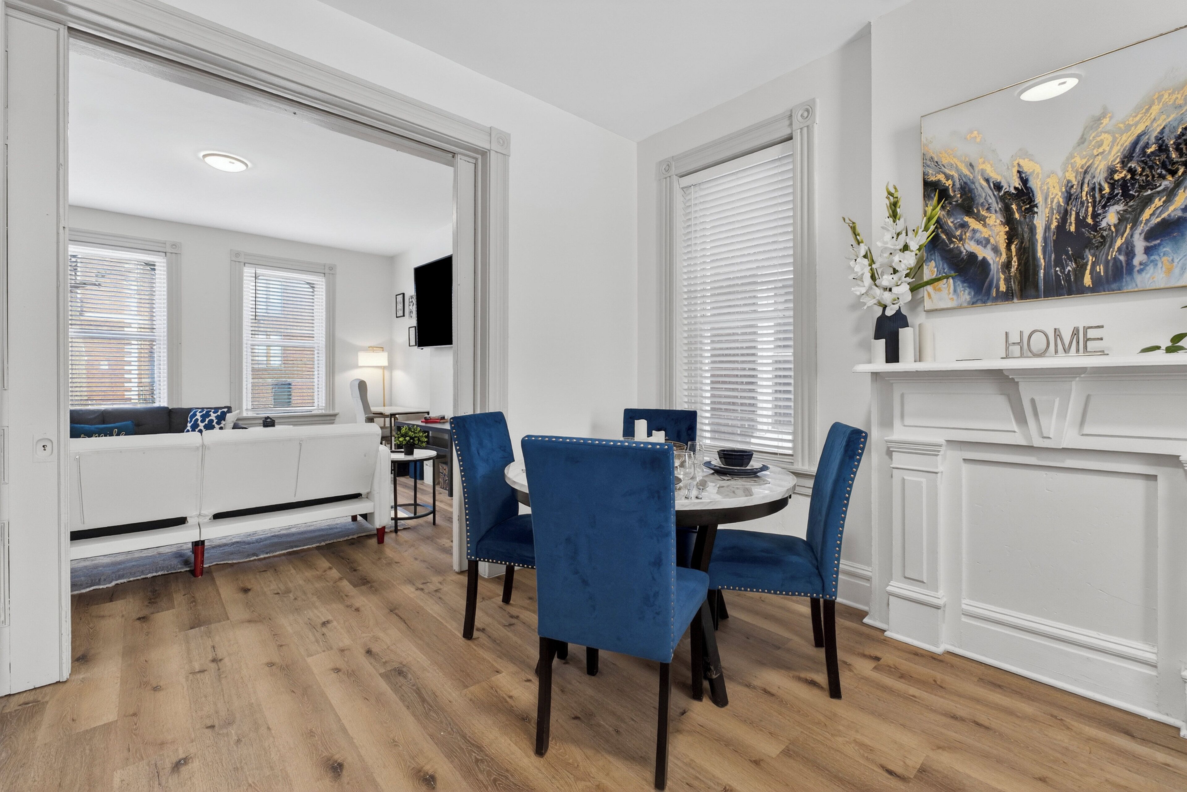 Comfort House | Dining