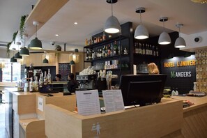 Bar (en la propiedad)