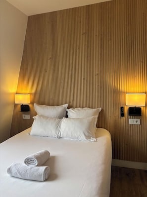 Room - Hotel de L'exposition Republique (Paris)