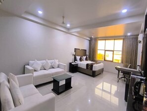 Living area - Lords Eco Inn Porbandar (Porbandar)