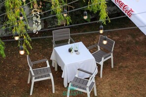 Outdoor dining - Atlantis Residence (Ksamil)