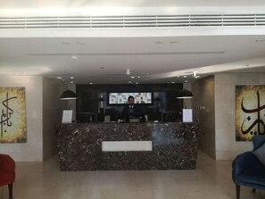Lobby - Remaz Suites Hotel (Al Jubail)