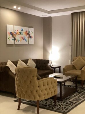 Living area - Remaz Suites Hotel (Al Jubail)