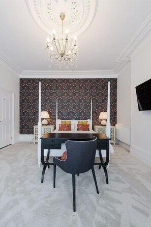 Interior - The Clarence Hotel (Portsmouth)