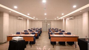 Meeting facility - Solia Hotel Yosodipuro Solo (Surakarta)