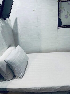 Room - New Cosmos Hotel (Kowloon)