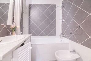 Bathroom - San Niccolo Loft (Florence)