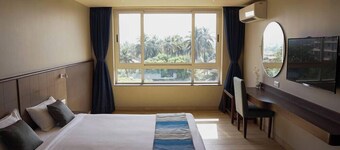Hotel Cosmique