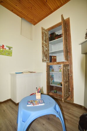 Children’s area - Samos Old Village House – 3 BR Maisonette by MPS (Mili)