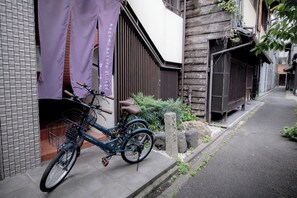 Property grounds - Washinsha 2F In front of Gion Yasaka Shrine | 5 / Kyoto Kyōto (Kyoto)
