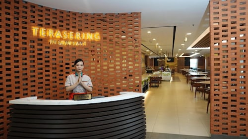 Metland Smara Kertajati by Horison