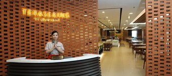 Metland Smara Kertajati by Horison