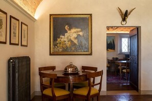 Dining - Azienda Agricola Villa Le Prata (Montalcino)