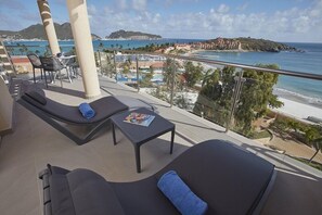 Property grounds - Oceans at Divi Little Bay Beach Resort (Philipsburg)