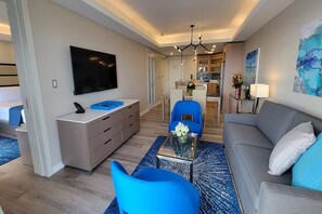 Living area - Oceans at Divi Little Bay Beach Resort (Philipsburg)