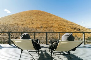 Property grounds - Glasswalled sauna included | A rental lodge where / Ito Shizuoka (Ito)