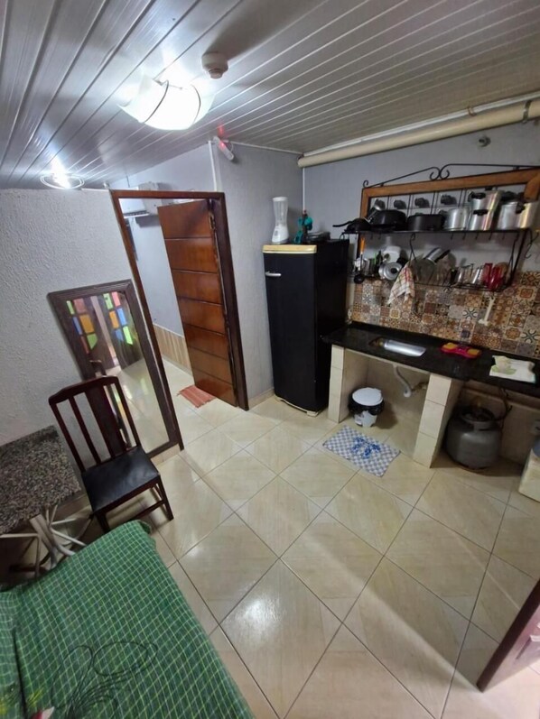 Private kitchen - Kitnets com AR Condicionado na Praia (Salvador)