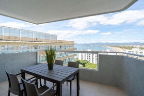 Outdoor dining - Rentalmar Blue Beach Apartments (Salou)