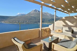 Terrace/patio - Akrolithi Boutique Hotel - Adults Only (East Mani)