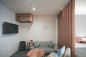 Living area - Lazuli Hiroshima Hotel & Lounge (Hiroshima)