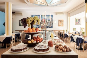 Dining - Villa Roma (Caorle)