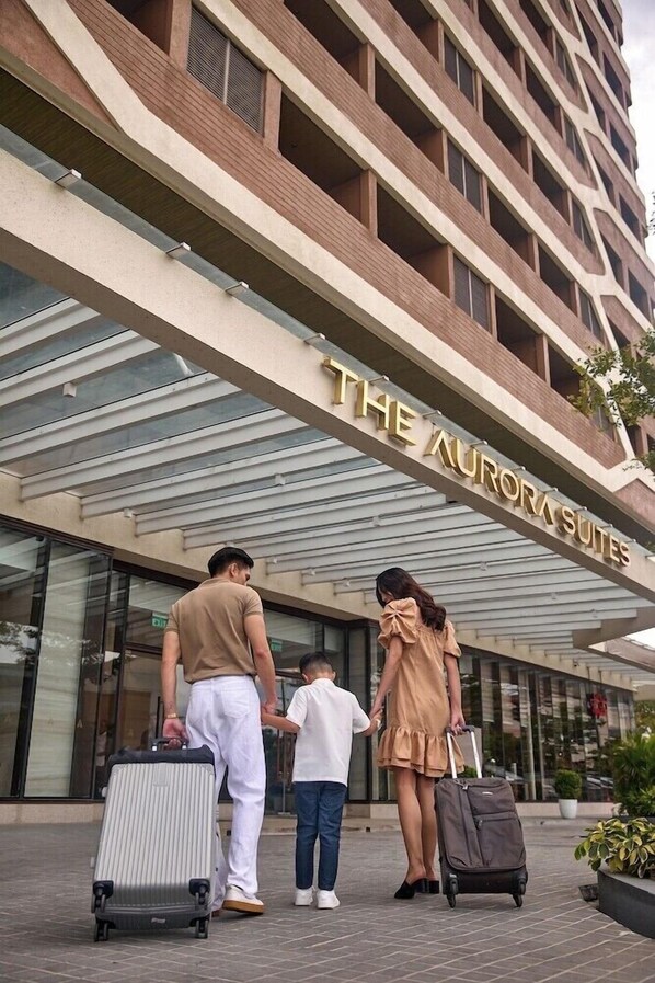 Exterior - The Aurora Subic Hotel Managed by HII (Olongapo)