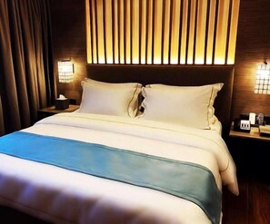 Room - The Aurora Subic Hotel Managed by HII (Olongapo)