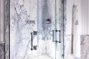 Bathroom - Palazzo Roma (Rome)