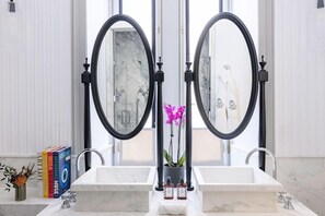 Bathroom - Palazzo Roma (Rome)