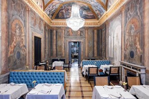 Dining - Palazzo Roma (Rome)