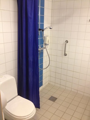 Bathroom - Ulleval Hotel (Oslo)
