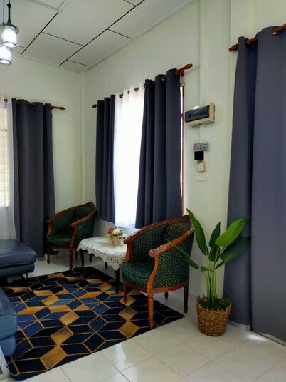 Homestay Selesa KBB 2 Guest House