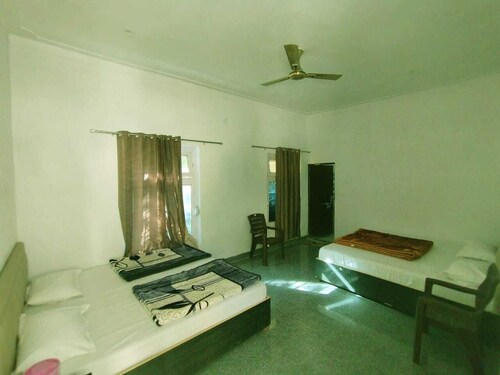 Shri Narsingh Tourist complex